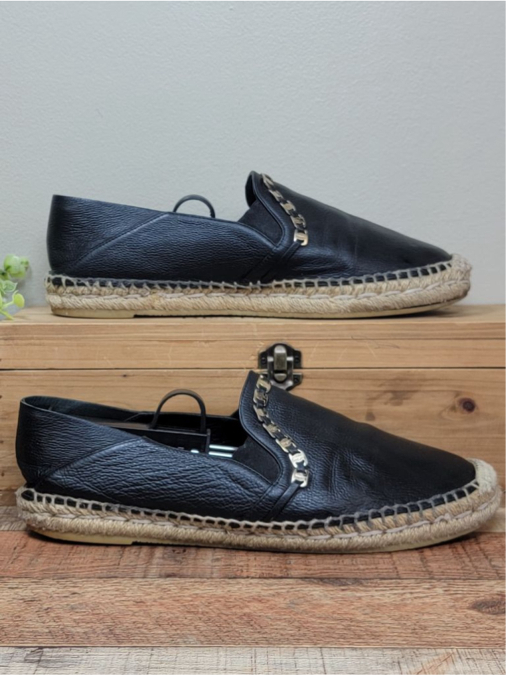 Salvatore Ferragamo 8 Black Leather Chain Link Telendos Espadrilles Shoes Flats